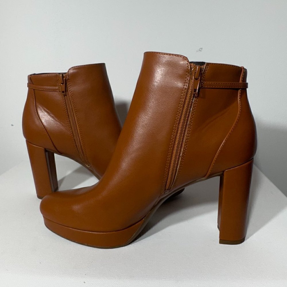 NWOT - Naturalizer Berri Bootie Women's Platform Boots Comfort Heels Size 10M - Picture 5 of 11